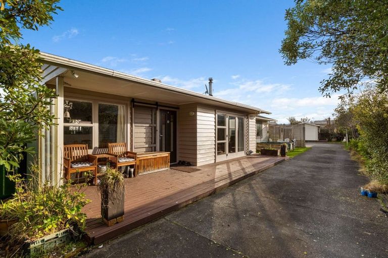 Photo of property in 16 Maunder Street, Marton, 4710