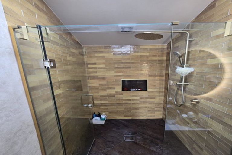 Photo of property in 55 Coronation Road, Hillcrest, Auckland, 0627