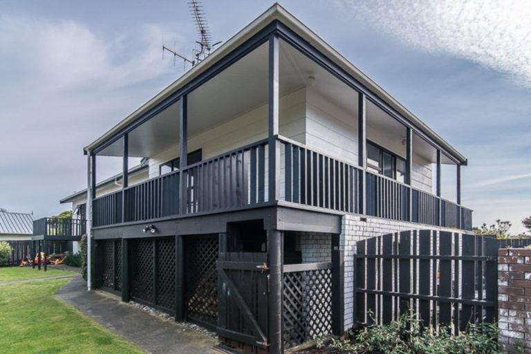 Photo of property in 13 Pitoitoi Street, Otaihanga, Paraparaumu, 5036