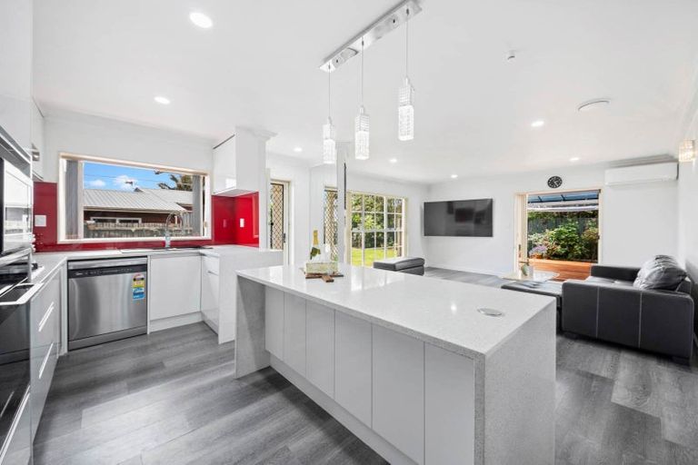 Photo of property in 2/35 Jellicoe Road, Manurewa, Auckland, 2102