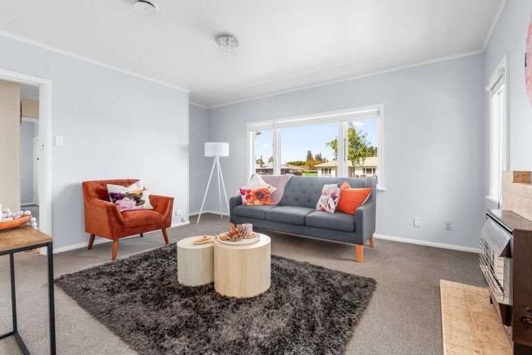 Photo of property in 71 Montgomery Crescent, Bader, Hamilton, 3206