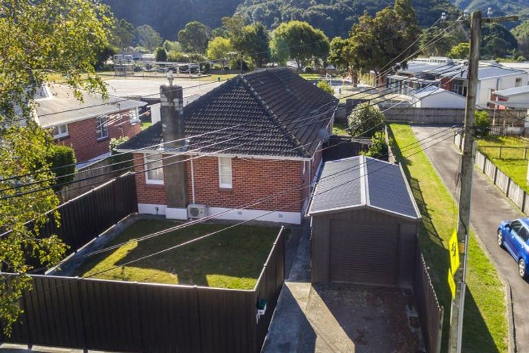 Photo of property in 68a Hikurangi Street, Trentham, Upper Hutt, 5018