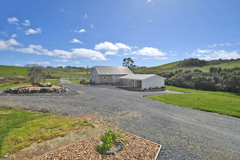 Photo of property in 533 Settlement Road, Kaiwaka, 0573