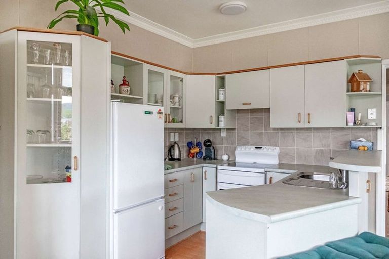 Photo of property in 56 Blaydon Street, Waikaia, 9778