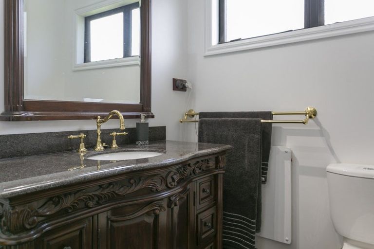 Photo of property in 736 Tukairangi Road, Kinloch, Taupo, 3385