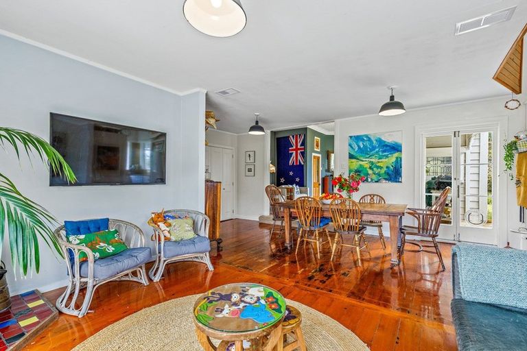 Photo of property in 63 Kaipara Flats Road, Warkworth, 0981