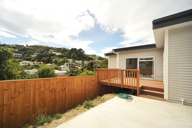 Photo of property in 10 Kellsmere Crescent, Island Bay, Wellington, 6023