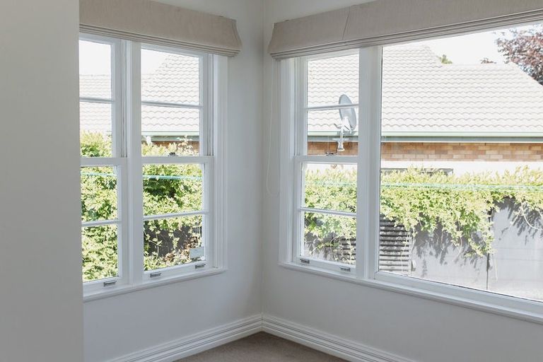 Photo of property in 2 Kohekohe Road, Waikanae, 5036