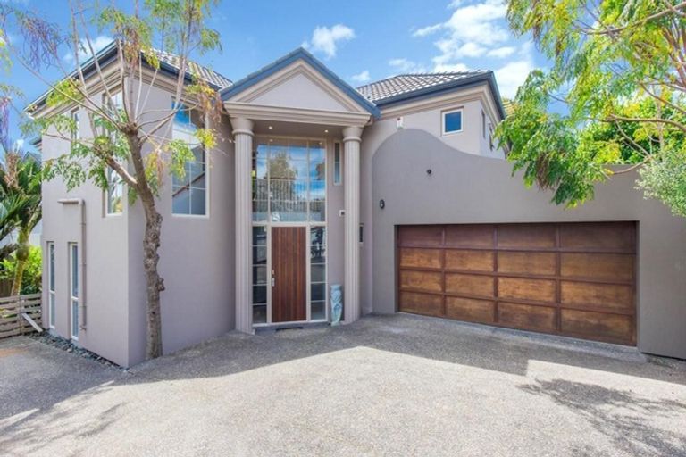 Photo of property in 84a Aberdeen Road, Campbells Bay, Auckland, 0620