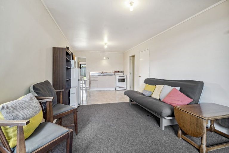 Photo of property in 2/11 Kereru Street, Two Mile Bay, Taupo, 3330