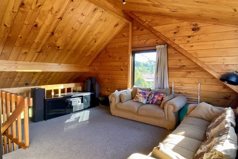 Photo of property in 1 Waikare Place, Welcome Bay, Tauranga, 3112