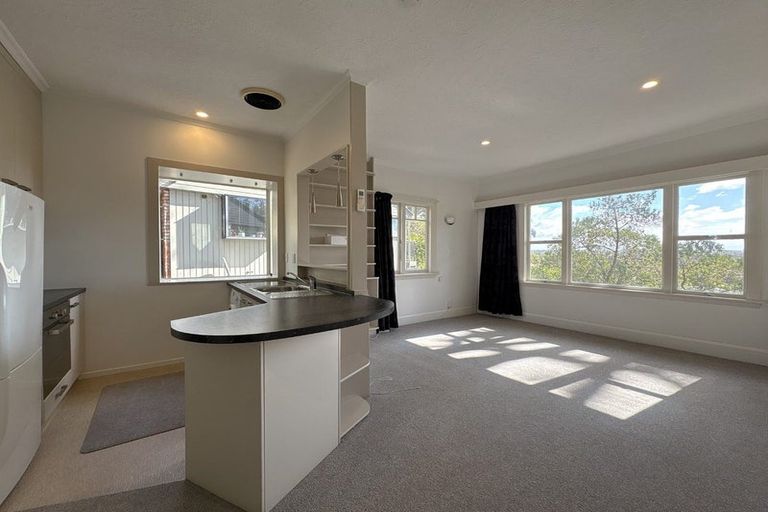 Photo of property in 10 Sherwood Lane, Cashmere, Christchurch, 8022