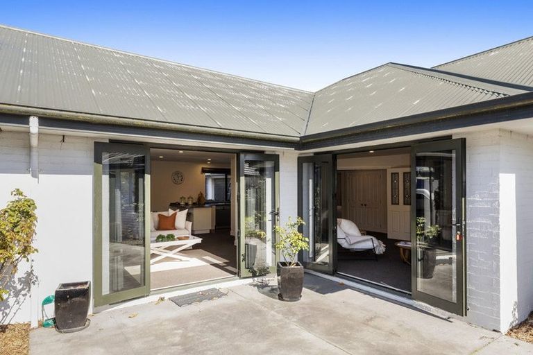Photo of property in 17 Glencullen Drive, Casebrook, Christchurch, 8051