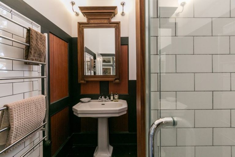 Photo of property in Finnis House, 31 Napier Terrace, Hospital Hill, Napier, 4110