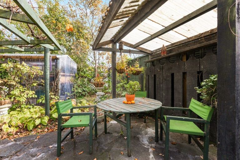 Photo of property in 12b Saint Hill Lane, Havelock North, 4130