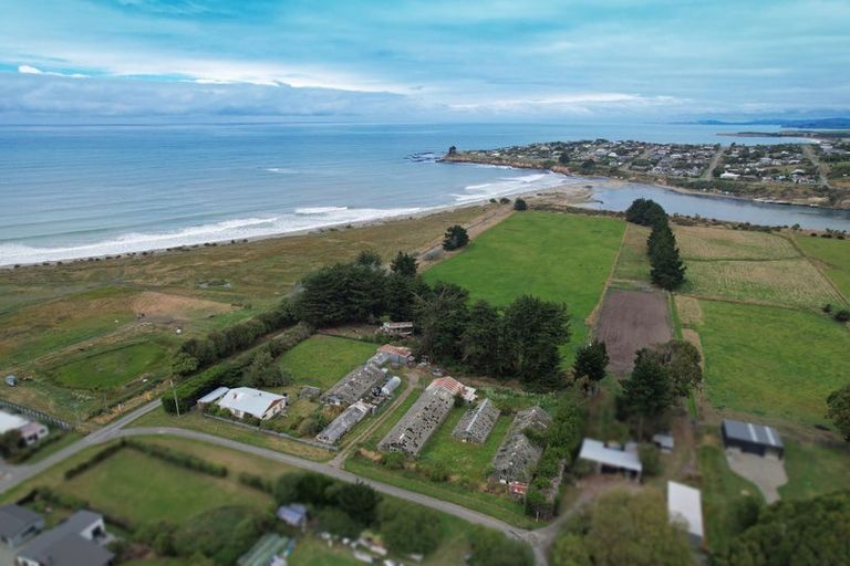 Photo of property in 5 George Street, Kakanui, Oamaru, 9495