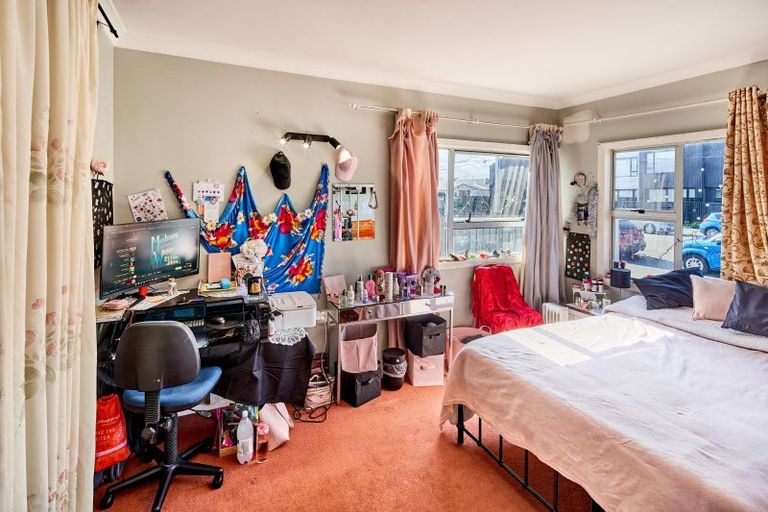 Photo of property in 17 Tory Street, Petone, Lower Hutt, 5012