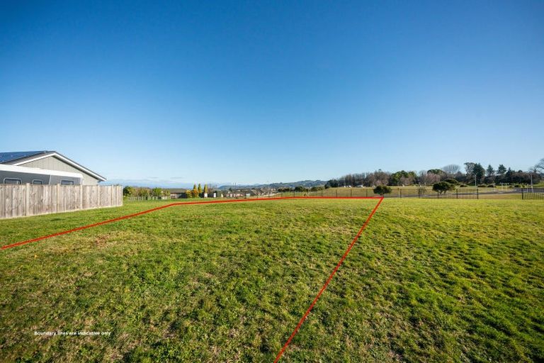 Photo of property in 62 Huka Heights Drive, Rangatira Park, Taupo, 3330