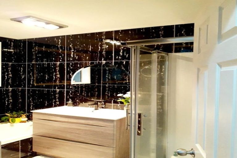 Photo of property in 7 Scotts Field Drive, Takanini, 2112