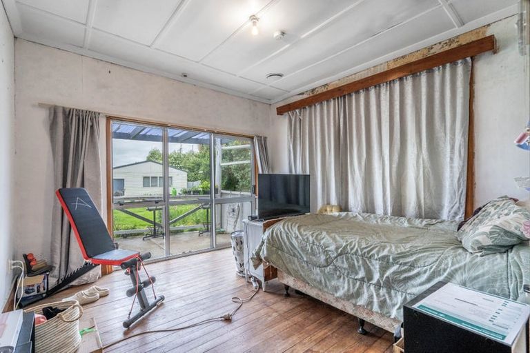 Photo of property in 27 Ferry Road, Edendale, 9825