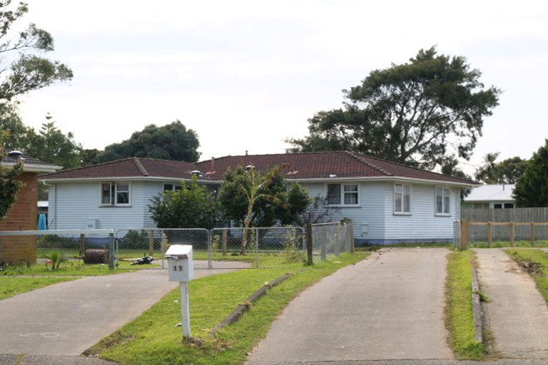 Photo of property in 11 Carver Place, Mangere East, Auckland, 2024