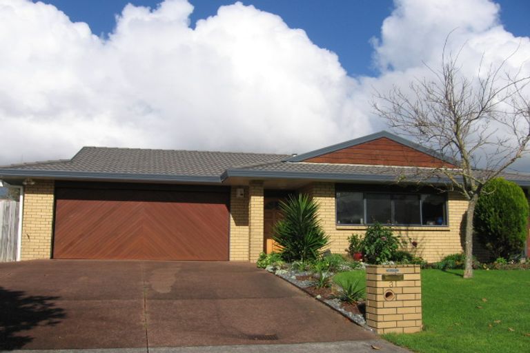 Photo of property in 3 Adelphi Place, Albany, Auckland, 0632