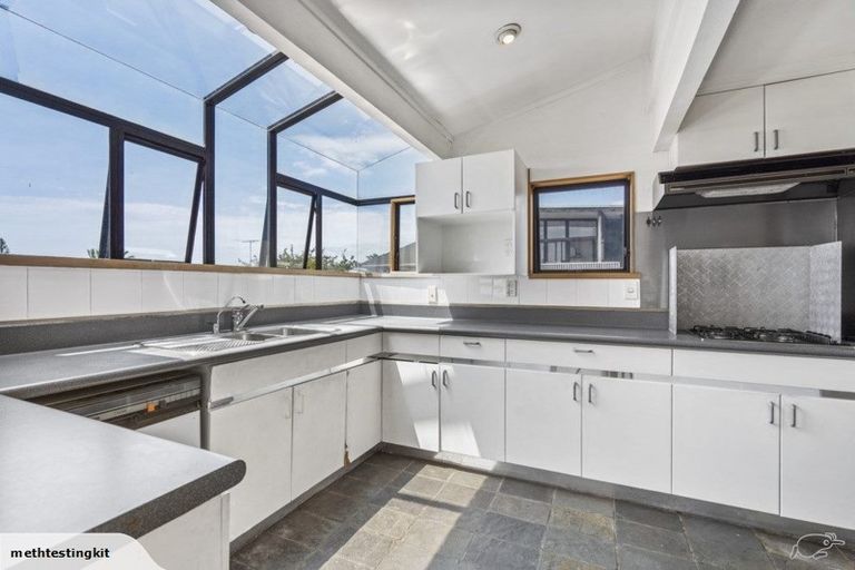 Photo of property in 51 Colwill Road, Massey, Auckland, 0614