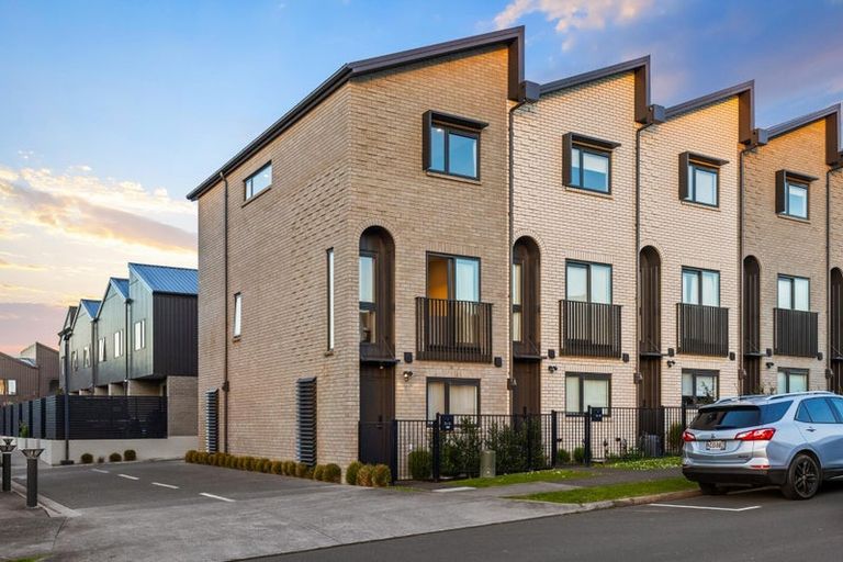Photo of property in 33/28 Westgate Drive, Westgate, Auckland, 0614