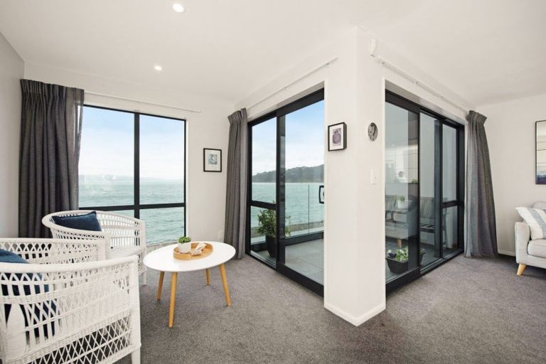 Photo of property in 4/148 Evans Bay Parade, Roseneath, Wellington, 6021