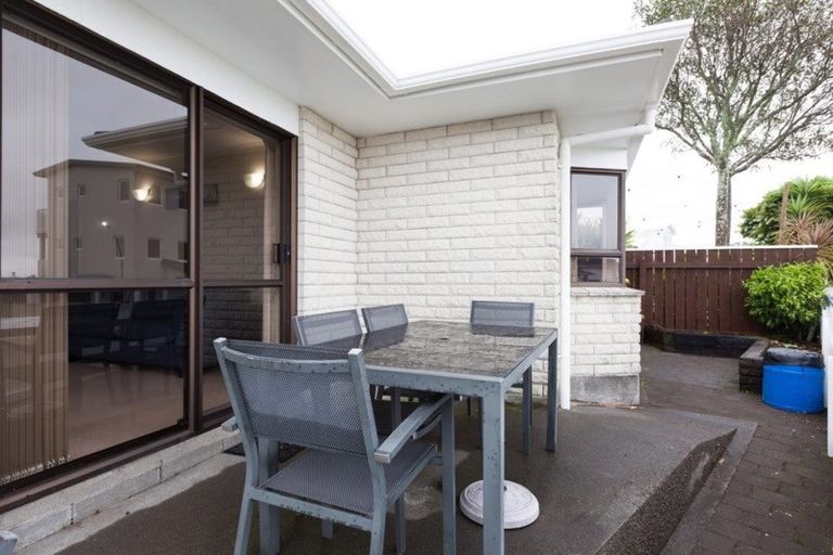 Photo of property in 40 Bayly Road, Moturoa, New Plymouth, 4310