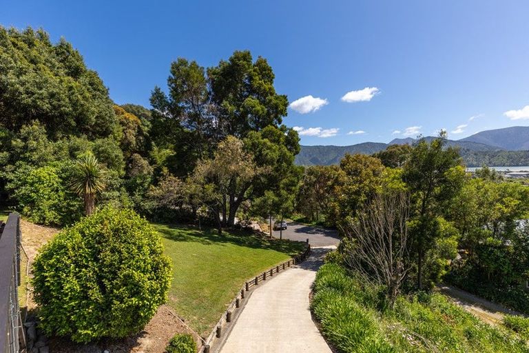 Photo of property in 17 Beach Place, Havelock, 7100