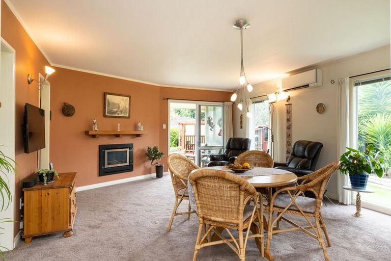 Photo of property in 42 Iona Road, Havelock North, 4130