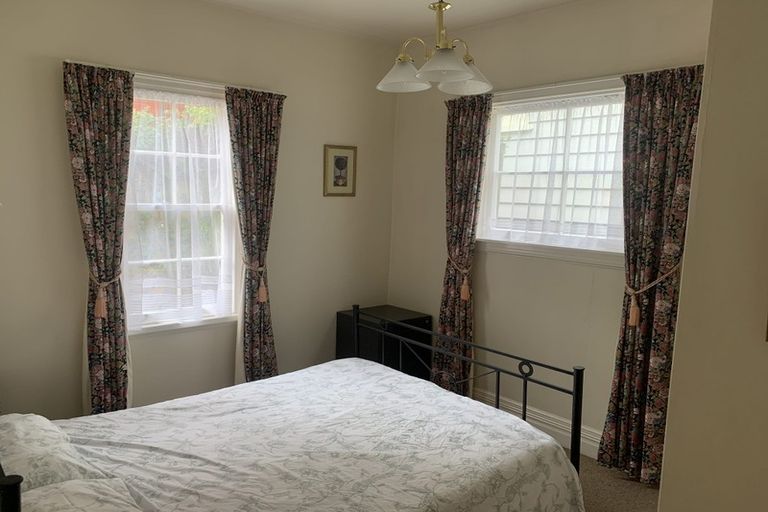 Photo of property in 37 Glenbervie Terrace, Thorndon, Wellington, 6011