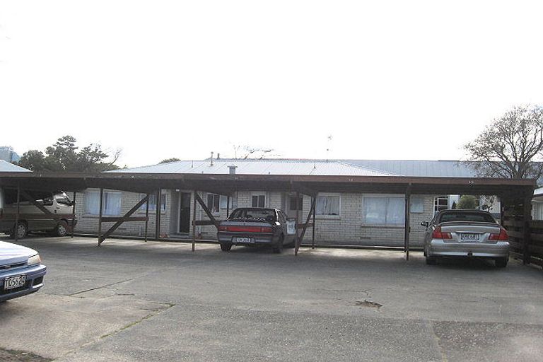 Photo of property in 9 South Street, West End, Palmerston North, 4410