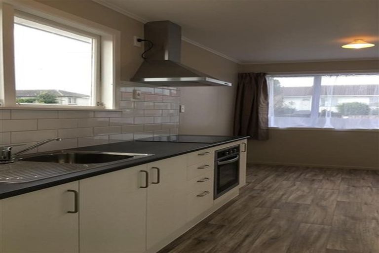 Photo of property in 66 Cargill Street, Papakura, 2110
