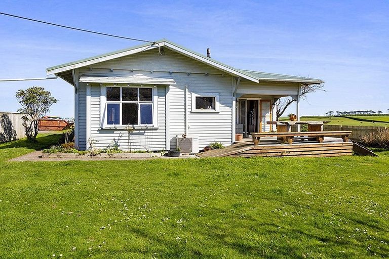 Photo of property in 570 South Road, Hawera, 4672