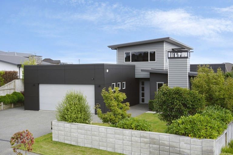 Photo of property in 19 Ernest Kemp Rise, Wharewaka, Taupo, 3330