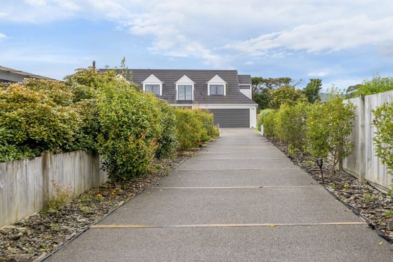 Photo of property in 14 Okarito Avenue, Levin, 5510