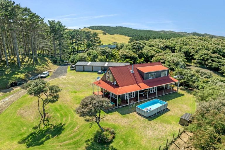 Photo of property in 708 Wilson Road, South Head, Helensville, 0874
