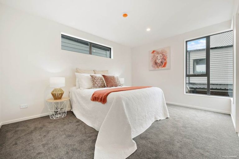Photo of property in 6 Koropiko Lane, Flat Bush, Auckland, 2019