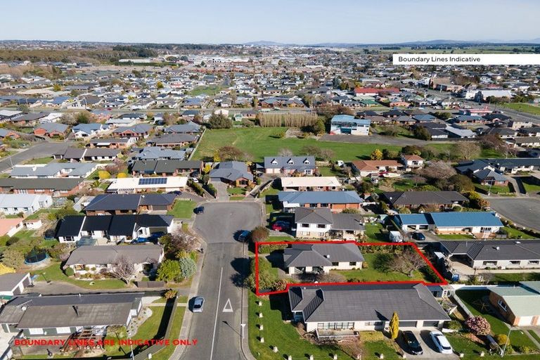 Photo of property in 37 Vogel Place, Waikiwi, Invercargill, 9810