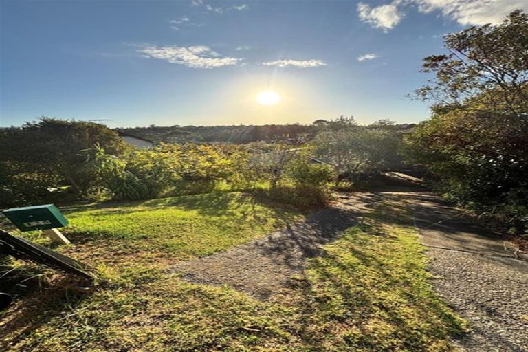 Photo of property in 125 Browns Bay Road, Browns Bay, Auckland, 0630