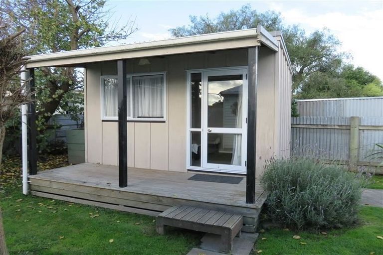 Photo of property in 422 Massey Street, Akina, Hastings, 4122