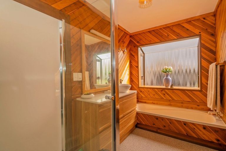 Photo of property in 24 Nicholas Avenue, Whitianga, 3510