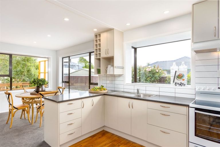 Photo of property in 11 Rosamund Place, Halswell, Christchurch, 8025