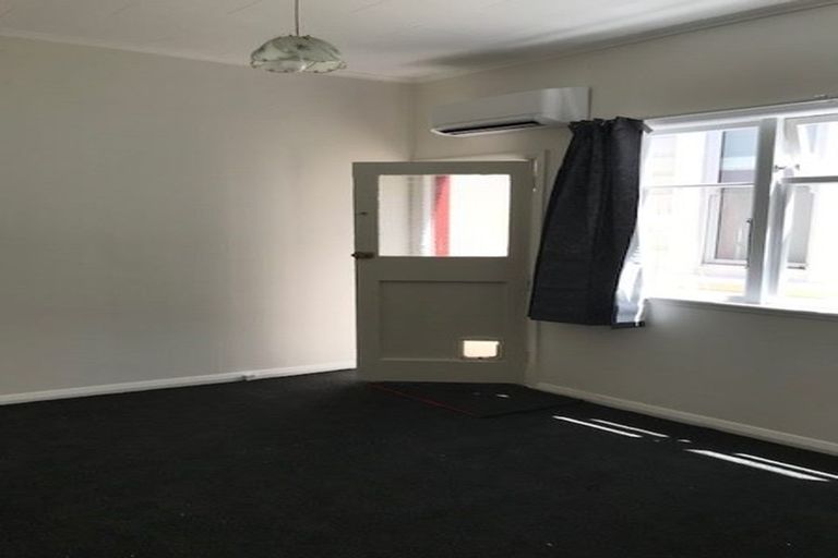 Photo of property in 26 Duppa Street, Berhampore, Wellington, 6023