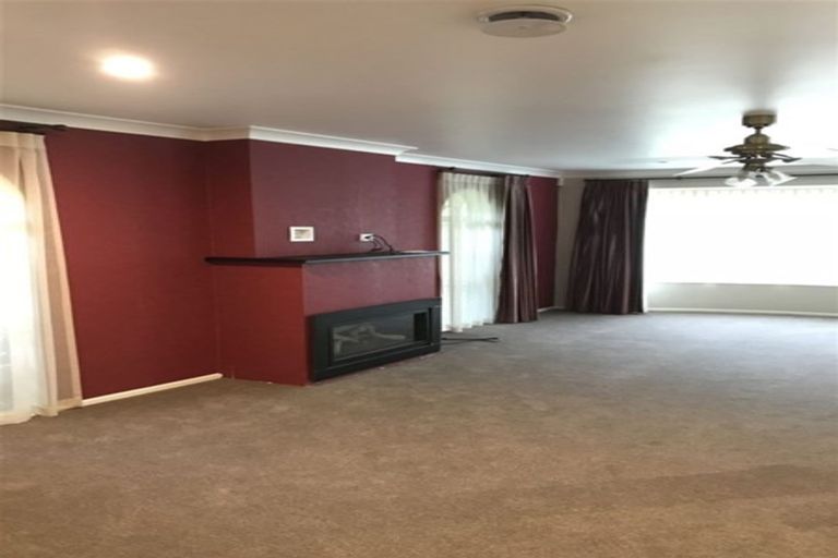 Photo of property in 40 Tralee Terrace, Dannemora, Auckland, 2016