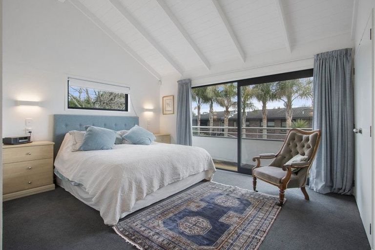 Photo of property in 52 Links View Drive, Omokoroa, 3114