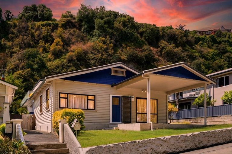 Photo of property in 153 Milton Road, Bluff Hill, Napier, 4110