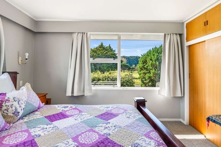 Photo of property in 12 Banks Street, Tolaga Bay, 4077